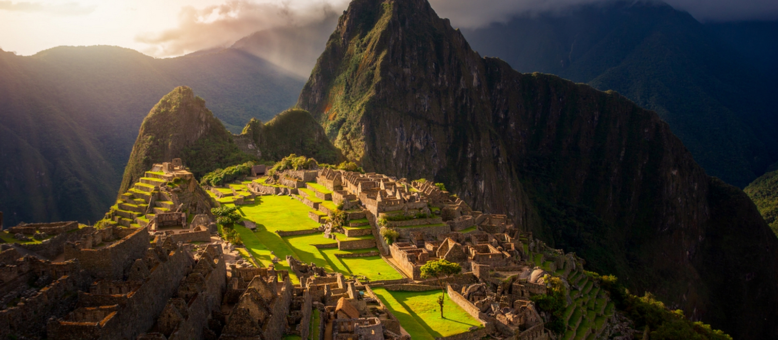 MACHU PICCHU PERU